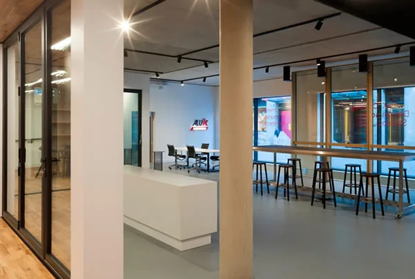 Interior_2_SM_Cropped-3