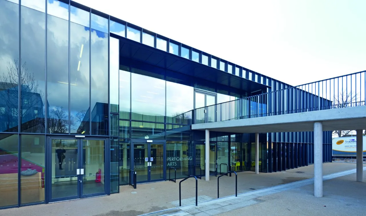 aluminium curtain walling